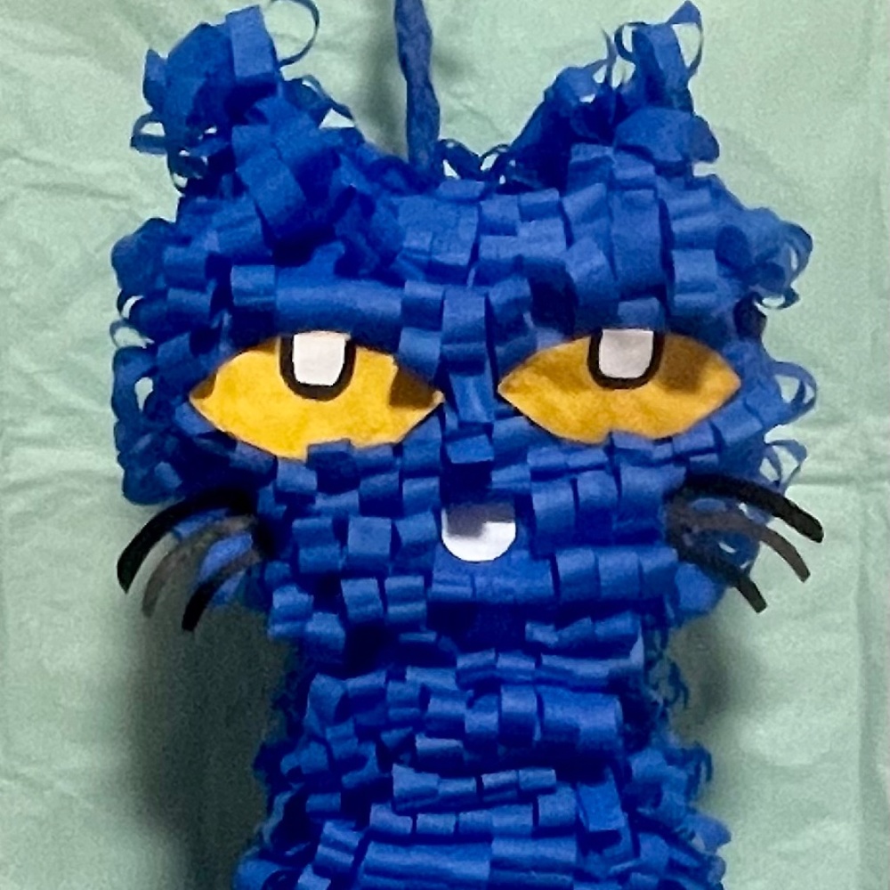 Pete the Cat Pinata